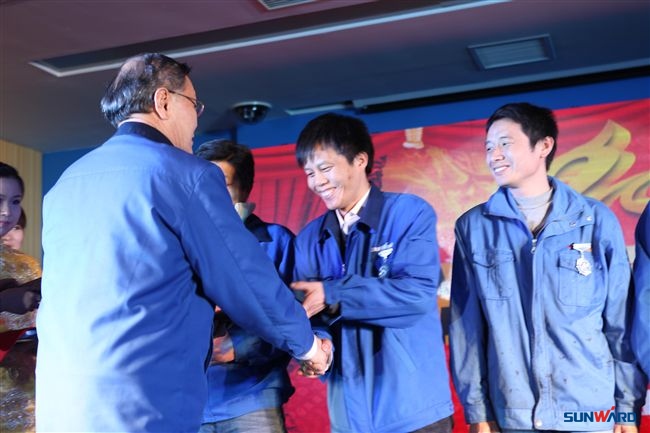 山河智能装备集团2013年度经营工作会议暨表彰大会隆重召开