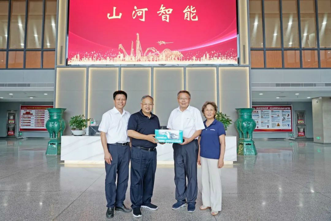 省人大常委会党组副书记、副主任王柯敏调研山河智能