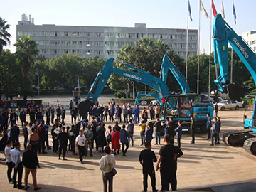 5千万! 山河智能挖掘机订货会创新高