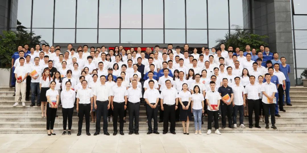 助力经营，服务员工，攀登家园建设新高地——山河智能第五届四次“双代会”胜利召开