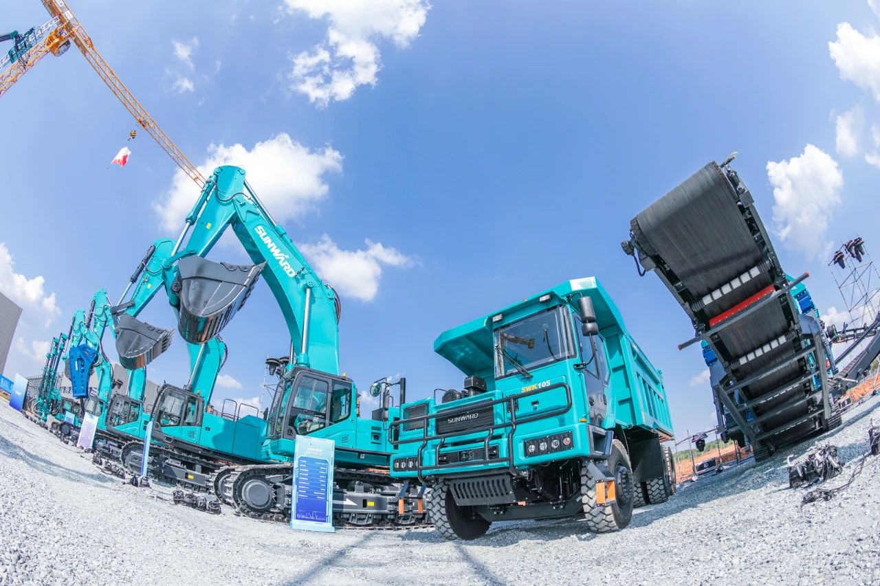 四大成套装备联袂登场！山河智能创新成果展示会交出“亮眼答卷”