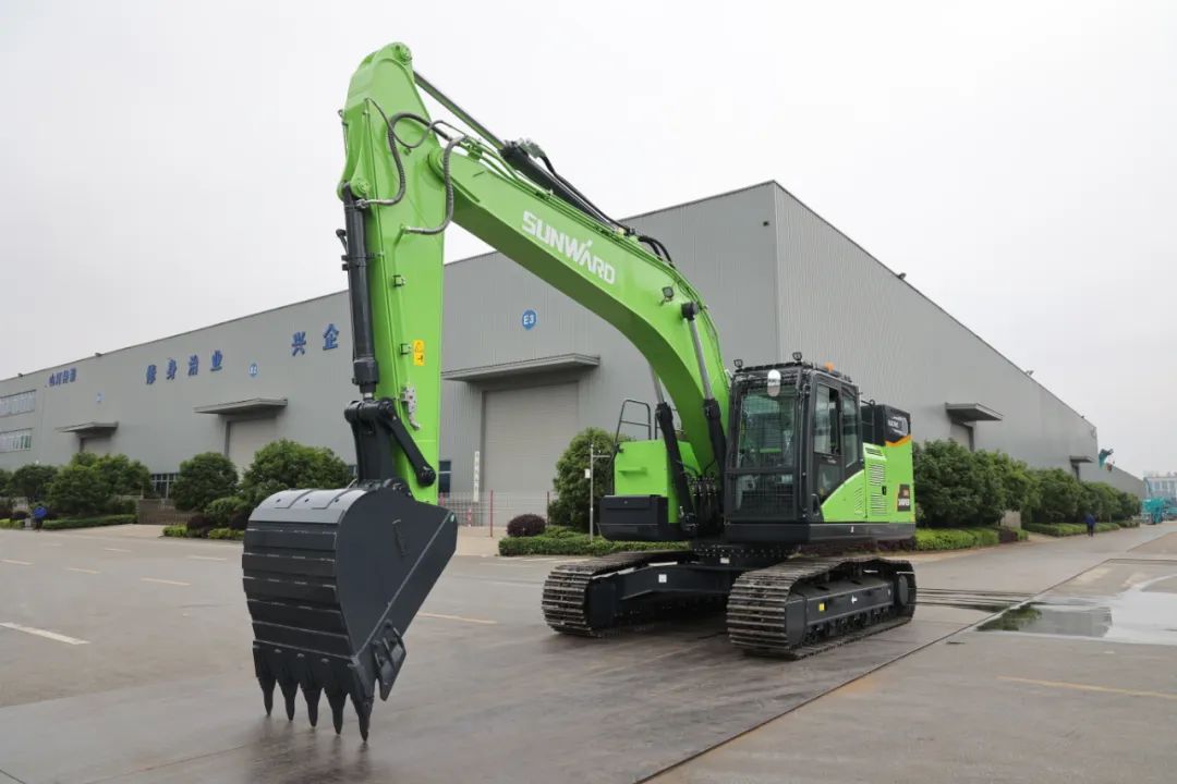 征战川藏铁路！山河智能新一代电动挖掘机成功交付