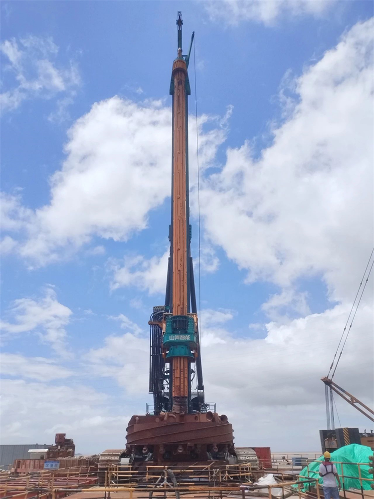捷报！山河智能完成“全球最大”6.3米直径旋挖桩成孔成桩