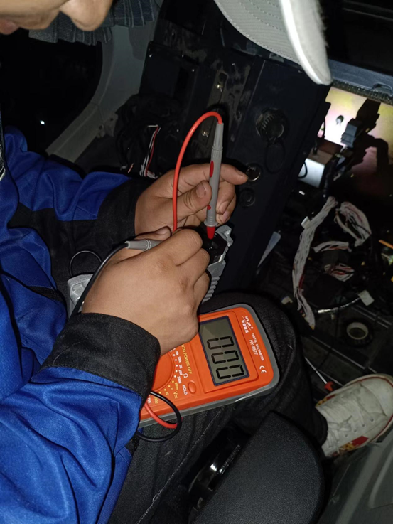 一线“热”闻 | 专业售后，用心服务！山河智能挖掘机服务万里行一直在路上