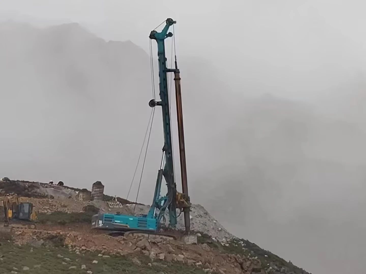 助力世界最高海拔特高压直流输电工程，山河智能旋挖钻机展现硬核实力