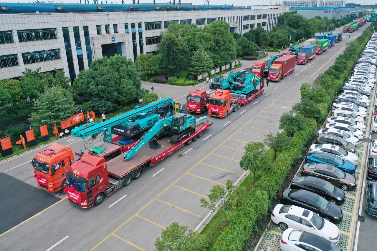 持续进军国际市场！山河智能近百台设备集中发货