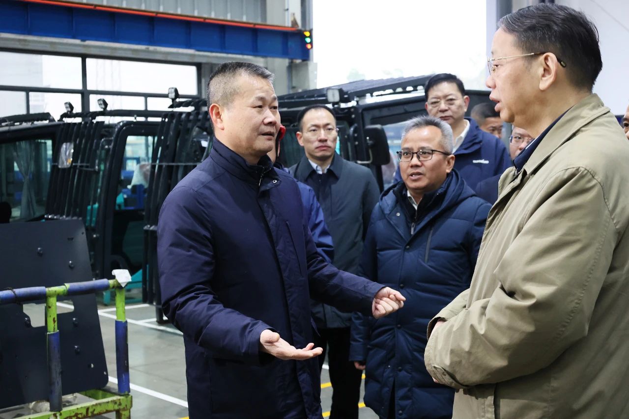 文树勋带队走访调研山河智能