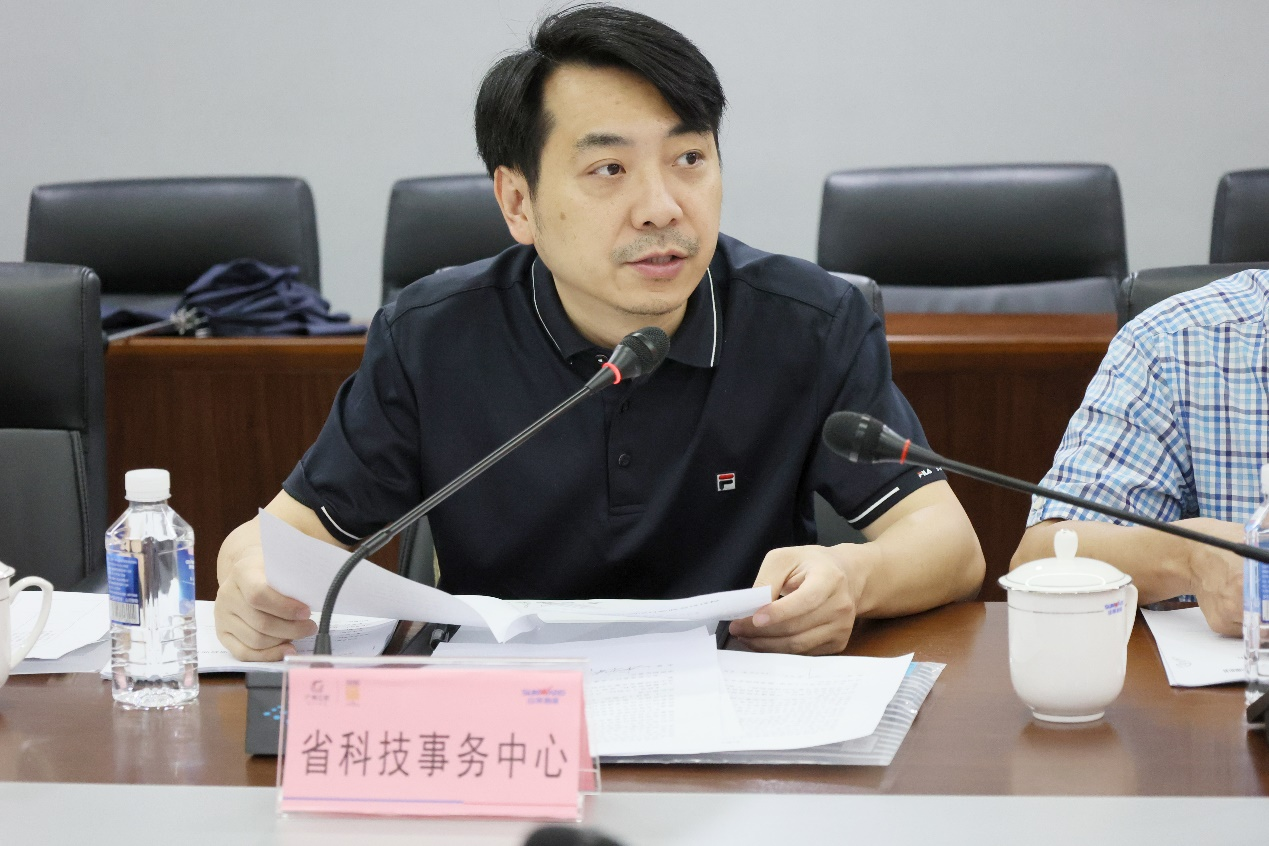 山河智能“超大型油气管道绿色成套施工装备”项目顺利通过验收！